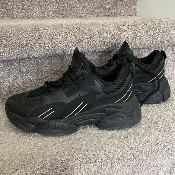 SHEIN Shoes - Trendy Chunky Sneakers